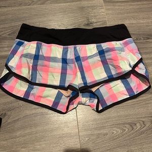 Lululemon shorts size 8